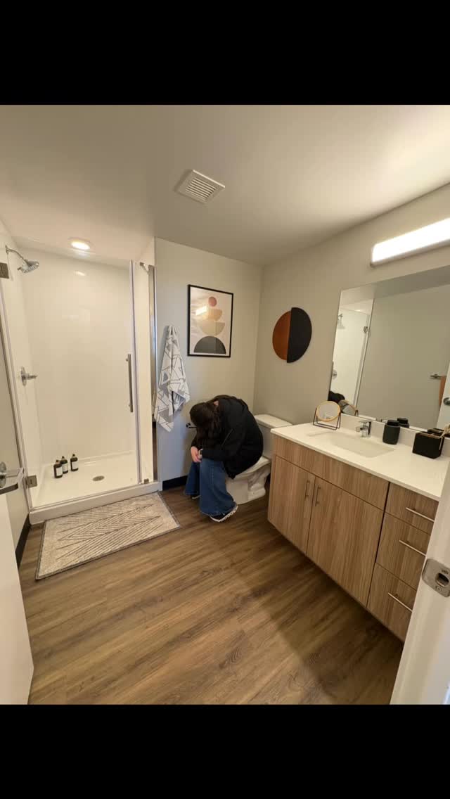 Curious about Rise? \ud83d\udd0d\n\nCome see us \ud83d\ude0d 13 days left to tour and you'll be entered to win Apple AirPods \n\nAsk us about our limited waived signing fees and gift cards available! \u2705\ud83d\udcb5 \n\n