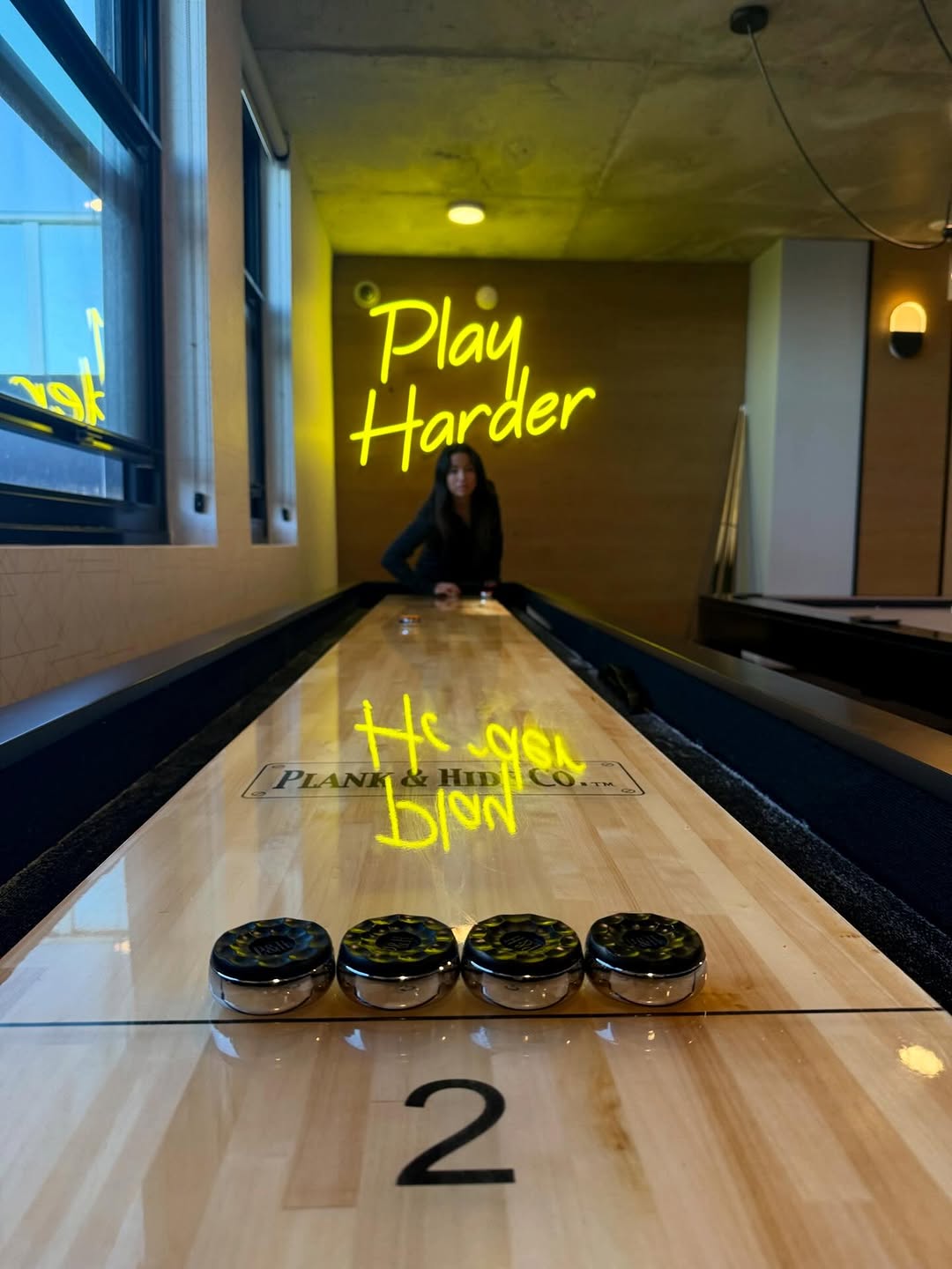 Shufflin' into the week like \ud83d\udc9b\ud83c\udf1f\n\nHave you tried the new shuffle board in the 16th floor lounge? Colder weather brings more indoor activities! \n\nStay tuned this week for our annual gift wrapping station \ud83c\udf81\n\n