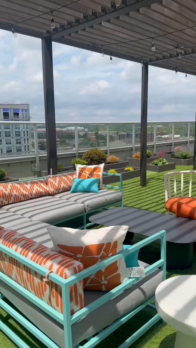 Did you know you could get $500 just for signing a lease?!\n\nThat's right \u2014 your next home could come with a bonus in your pocket!\n\nCall our office today to learn how you can qualify for this limited-time offer.